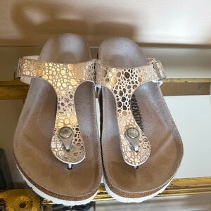 Birkenstock Women's Silver Textured Sandals